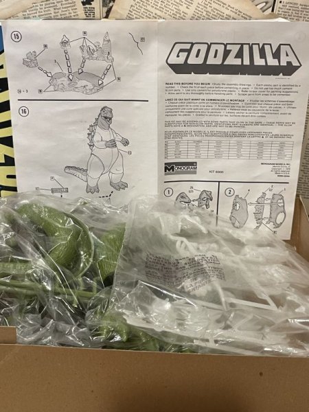 画像4: Godzilla/Plastic Model Kit(70s/Monogram/MIB) MT-268 (4)