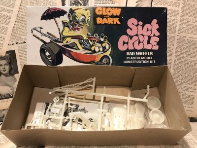 画像1: Sick Cycle/Model Kit(1971)