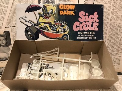 画像1: Sick Cycle/Model Kit(1971) RF-037