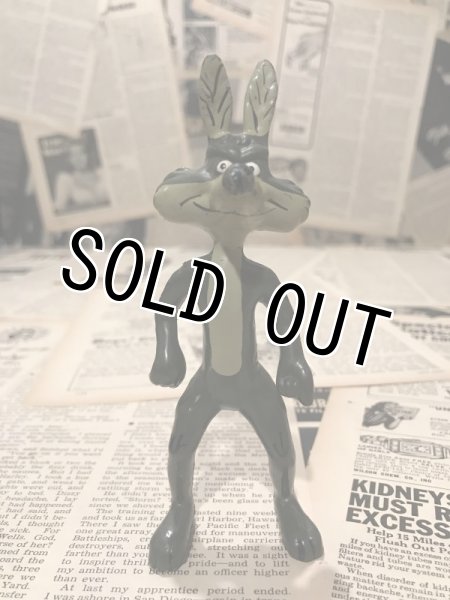 画像1: Wile E. Coyote/PVC Figure(DAKIN) (1)