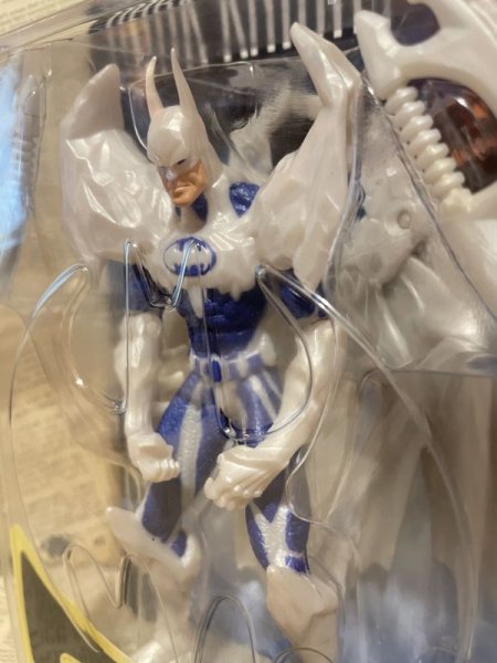 画像2: Batman/Action Figure(Glacier Shield Batman/MOC) DC-177 (2)