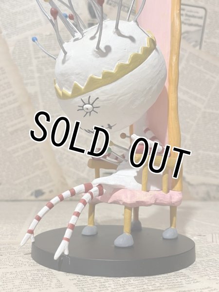 画像2: Tim Burton's Tragic Toys/Vinyl Figure(Pincushion Queen) DI-198 (2)