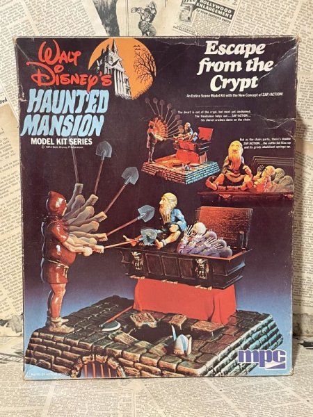 画像1: Haunted Mansion/Plastic Model Kit(Escape from the Crypt) MT-166 (1)