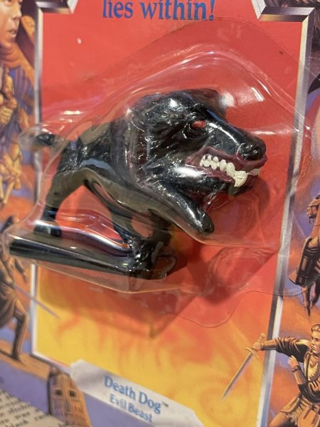 画像2: WILLOW/PVC Figure(Death Dog/MOC) MO-403 (2)