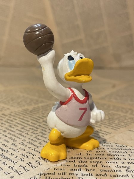 画像1: Donald Duck/PVC Figure(80s) DI-563 (1)