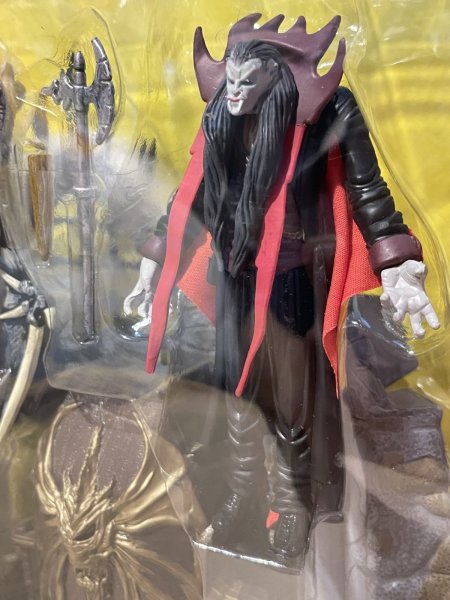 画像2: McFarlane's Monsters/Figure(Dracula Playset/MOC) MT-310 (2)