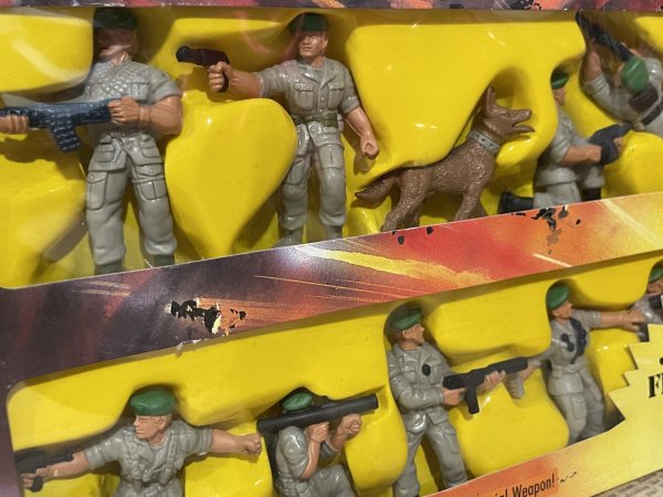 画像2: GUTS!/Figure set(Jungle Fighters/MIB) OA-171 (2)