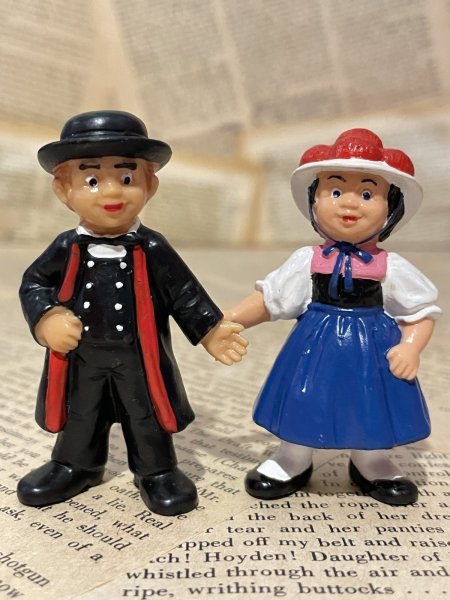 画像1: Traditional Costume/PVC Figure set(Black Forest) OC-182 (1)