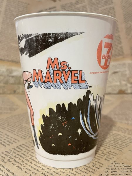 画像2: Marvel 7-11 Slurpee Cup(1977/Ms. Marvel) MA-558 (2)