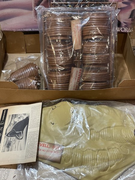 画像5: DUNE/Plastic Model Kit(Sandworm/with box) MO-593 (5)